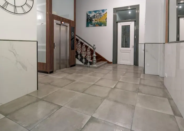 Paseo Malecon Planta 1 * Monforte De Lemos